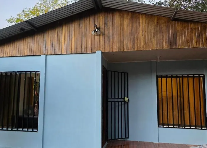 Casa Brisa Azul 4 Minutes From The Ferienhaus *